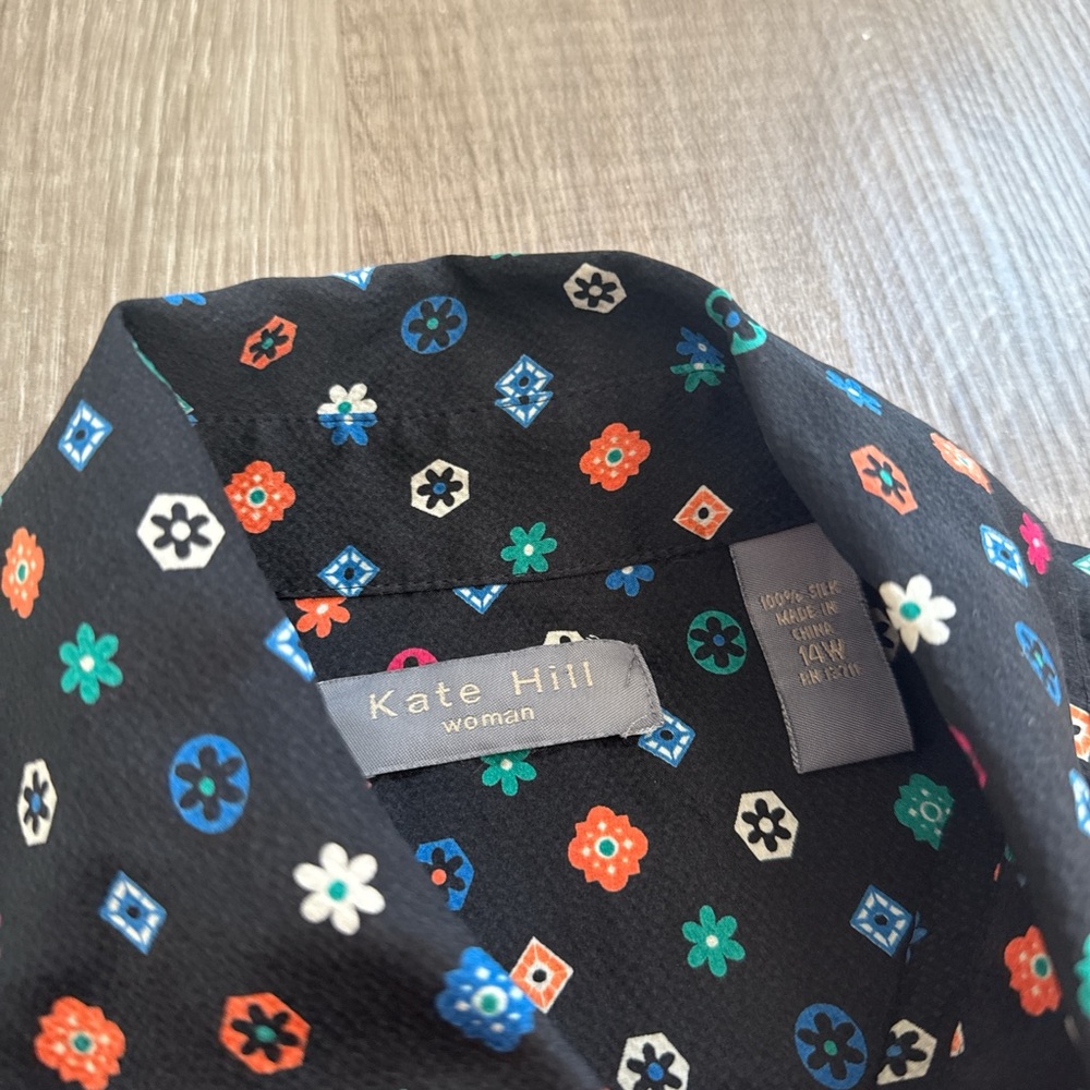 Vintage Kate Hill 100% Silk Black Shirt Multi Colored Floral Retro Vibe Size 14 - Picture 3 of 15